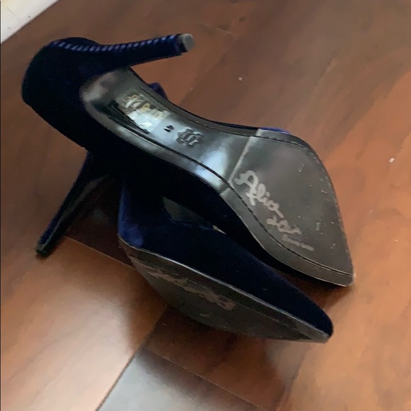 Brand new royal blue Heels - Picture 4 of 4